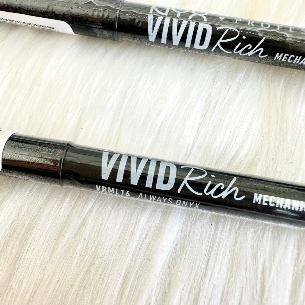 NYX VIVID RICH ONYX